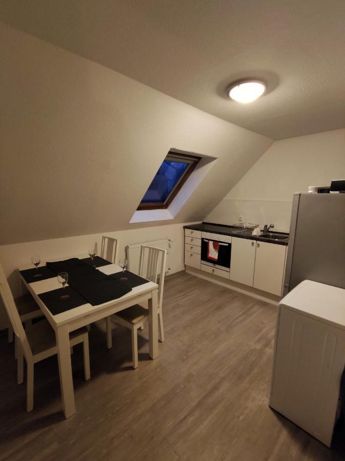 Dachgeschosswohnung Mit Klimaanlage In Bester Lage مندن المظهر الخارجي الصورة